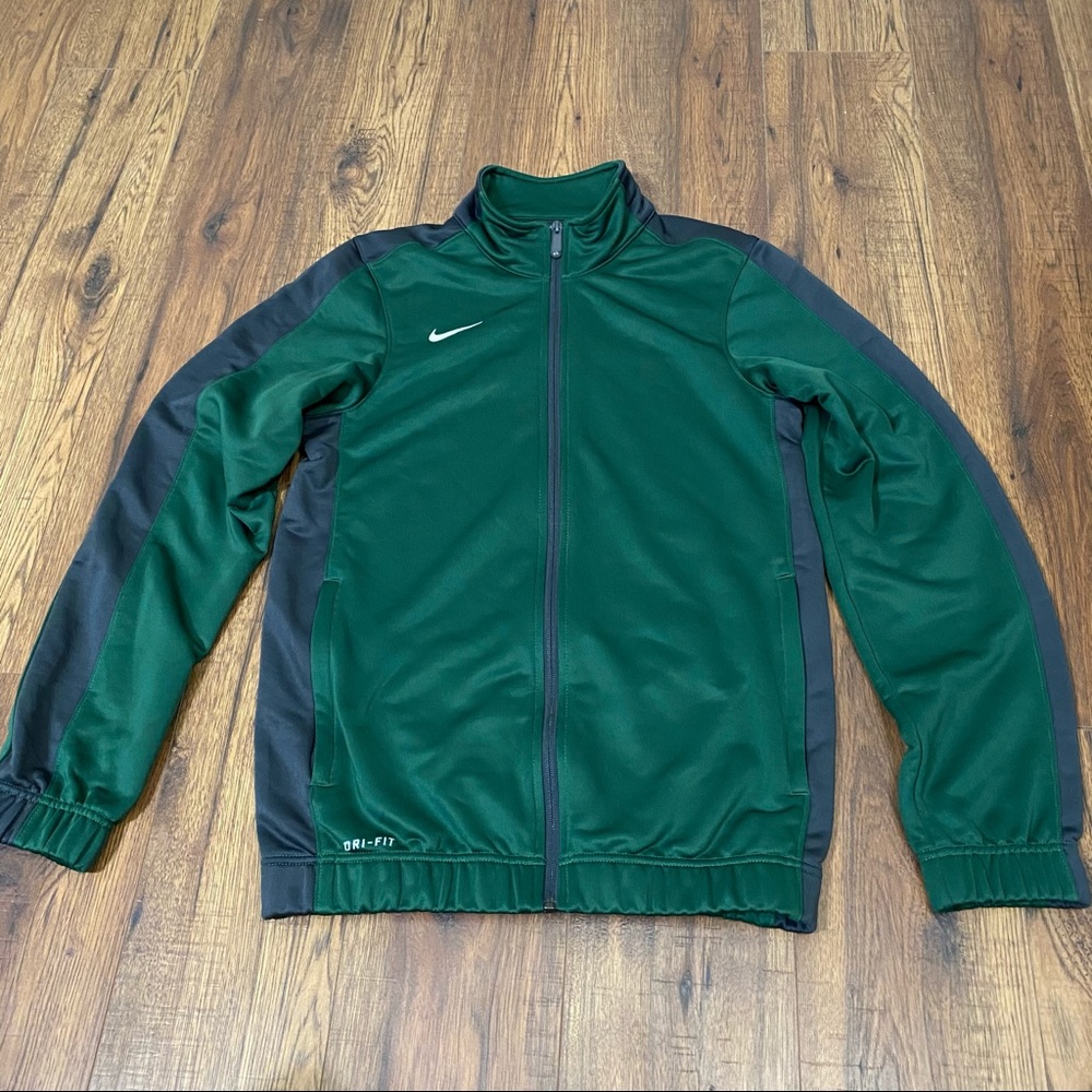Rare Nike zip up jacket - Picture 8 of 17